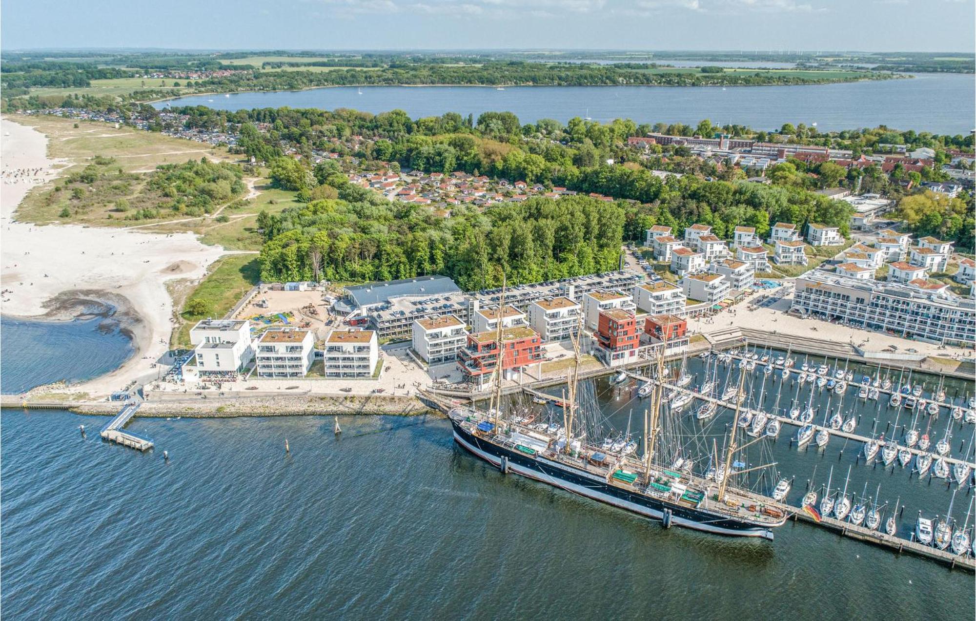 1 Bedroom Cozy Apartment In Luebeck Travemuende Экстерьер фото