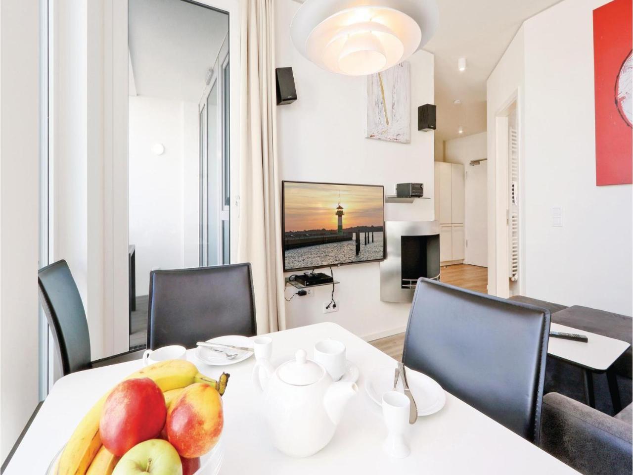 1 Bedroom Cozy Apartment In Luebeck Travemuende Экстерьер фото